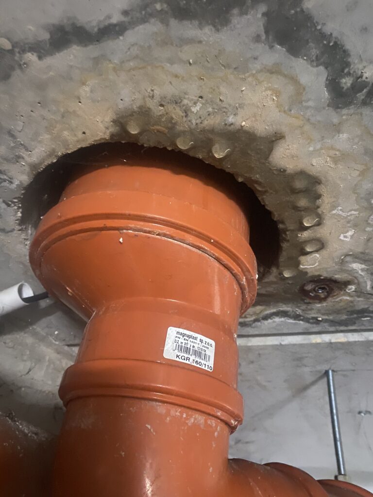 uszczelnienia przejścia rur przez strop garażu ul. Łokietka Kraków